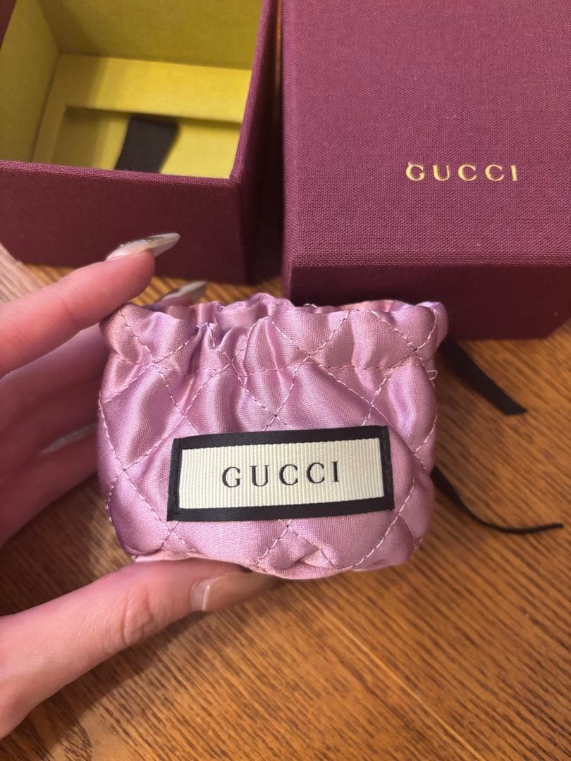 GUCCI GGロゴ パールブローチ