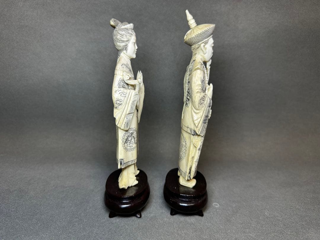 極上　中国美術　置物　唐物骨（皇帝皇后） 細密細工 天然素材　骨董コレクション