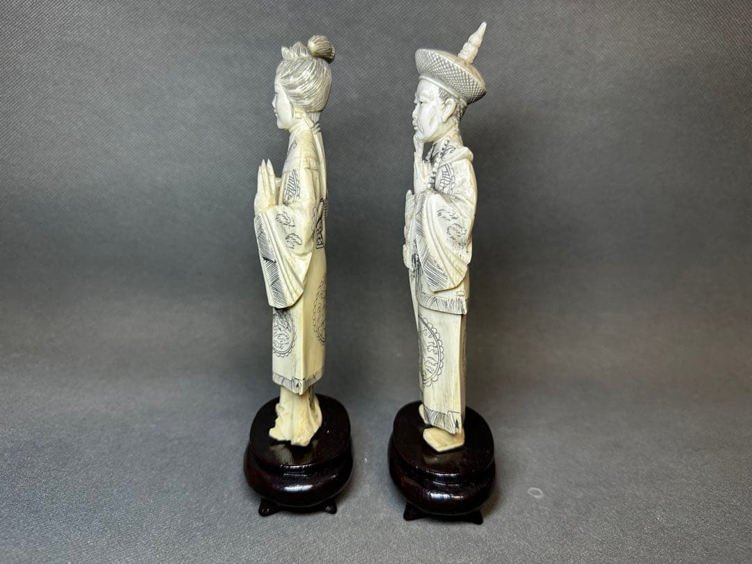 極上　中国美術　置物　唐物骨（皇帝皇后） 細密細工 天然素材　骨董コレクション