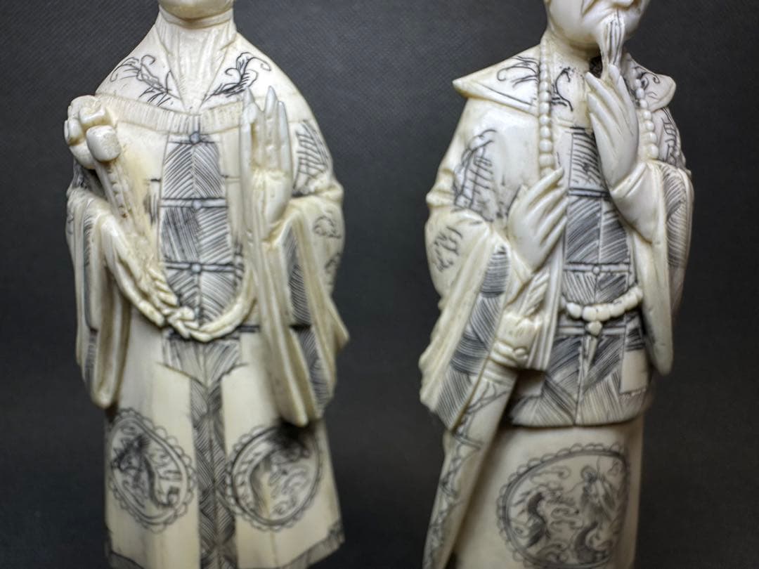 極上　中国美術　置物　唐物骨（皇帝皇后） 細密細工 天然素材　骨董コレクション