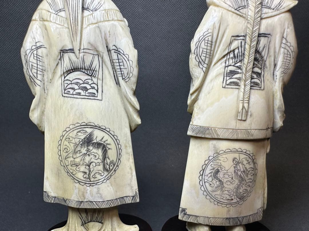 極上　中国美術　置物　唐物骨（皇帝皇后） 細密細工 天然素材　骨董コレクション