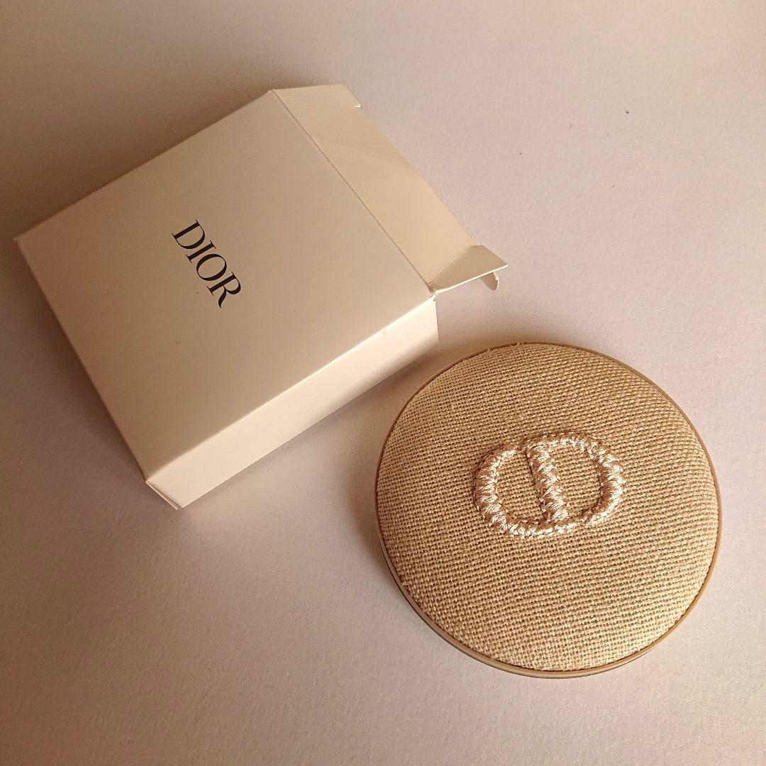 s*m様 【値下】Dior ノベルティー /「未使用」化粧小物 9点セット (バ