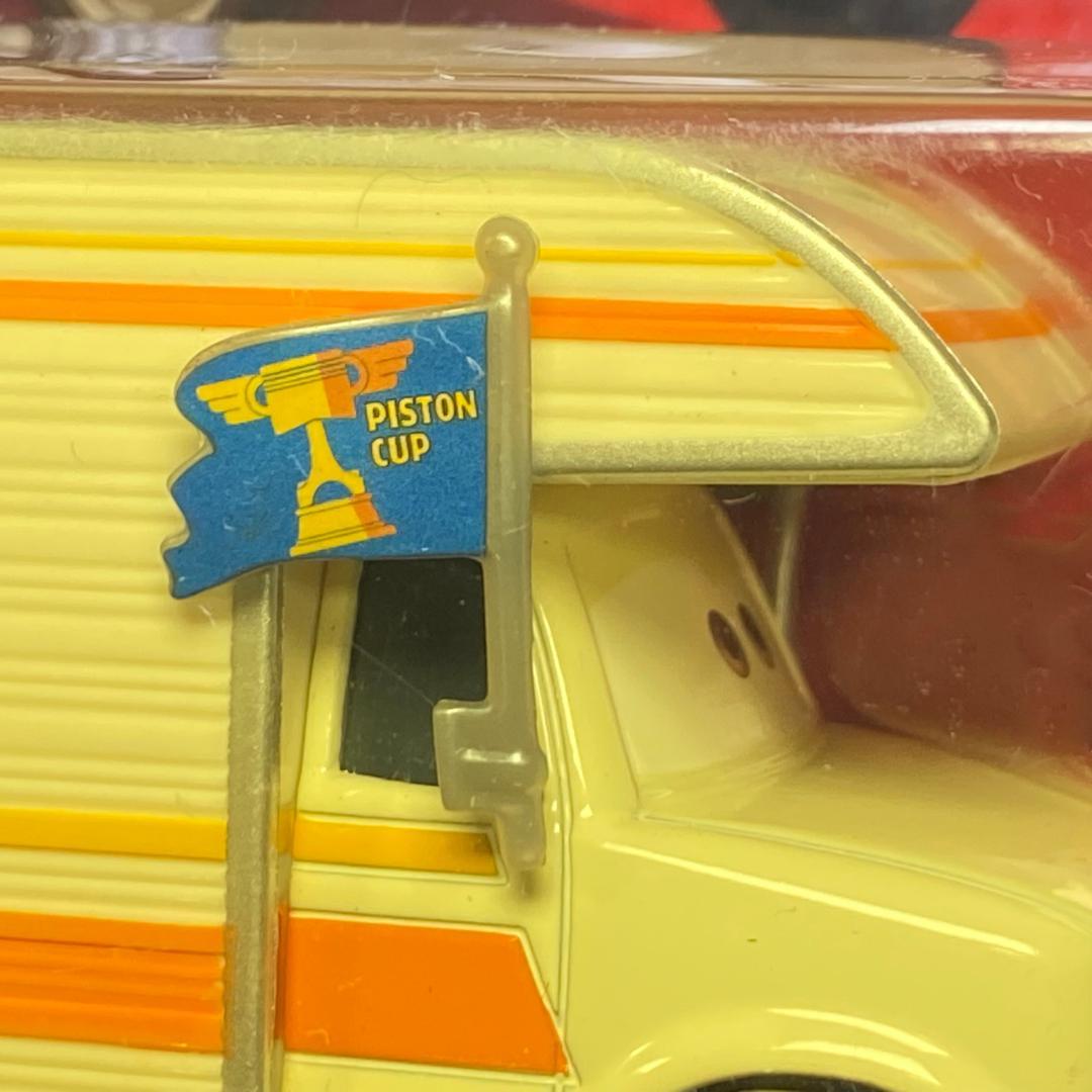 【激レア】カーズ　キャンピングカー LARRY CAMPER　マテル LAR01