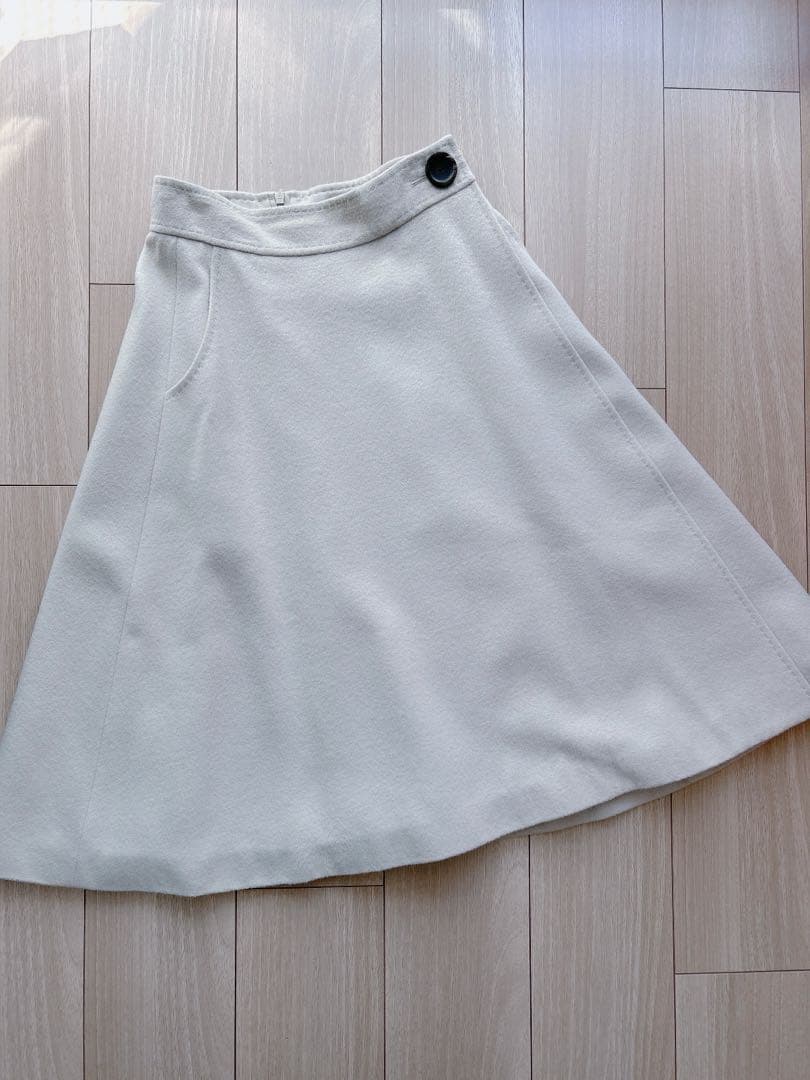 フォクシー　foxeyカシミヤスカート 38 オイスターベージュ