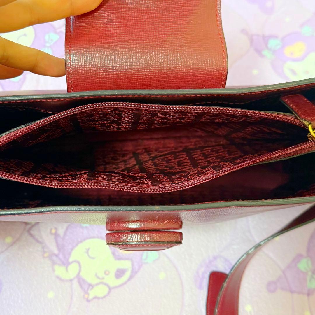 【美品】カルティエショルダーバッグ／ターンロック斜め掛け A4 レザー