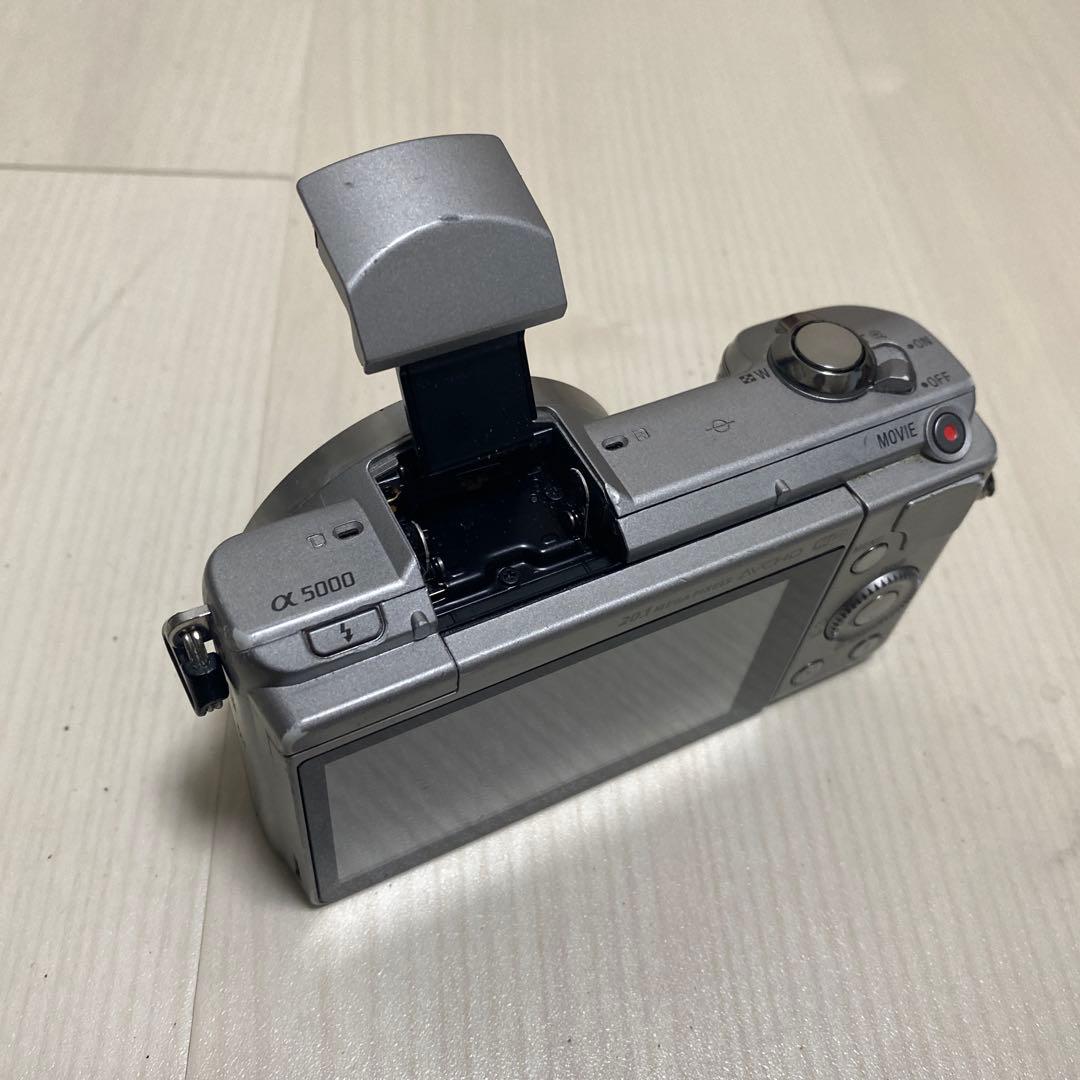 SONY α5000 シルバー ミラーレス一眼カメラ 本体（ボディのみ）