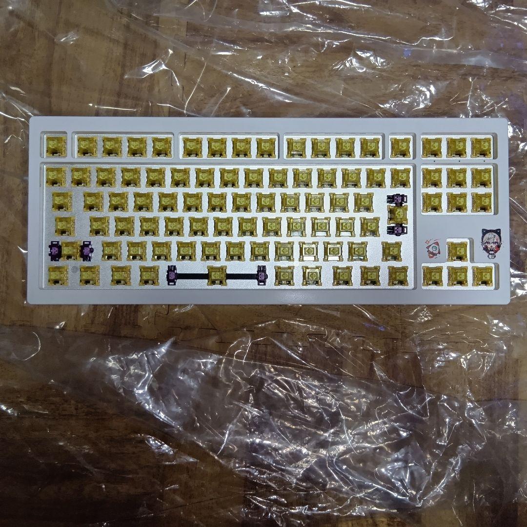 VSPO!ゲーミングキーボード　小森めと