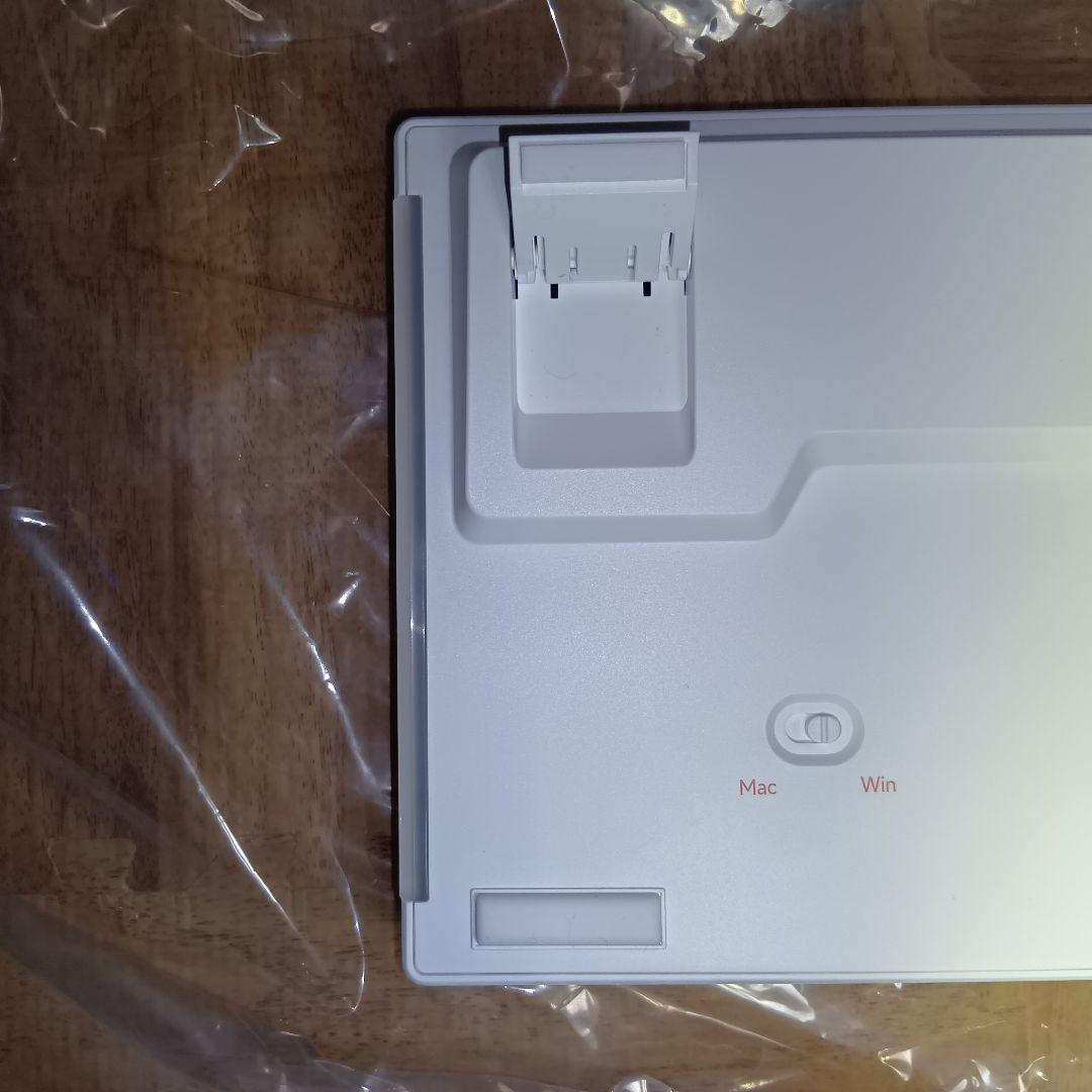 VSPO!ゲーミングキーボード　小森めと