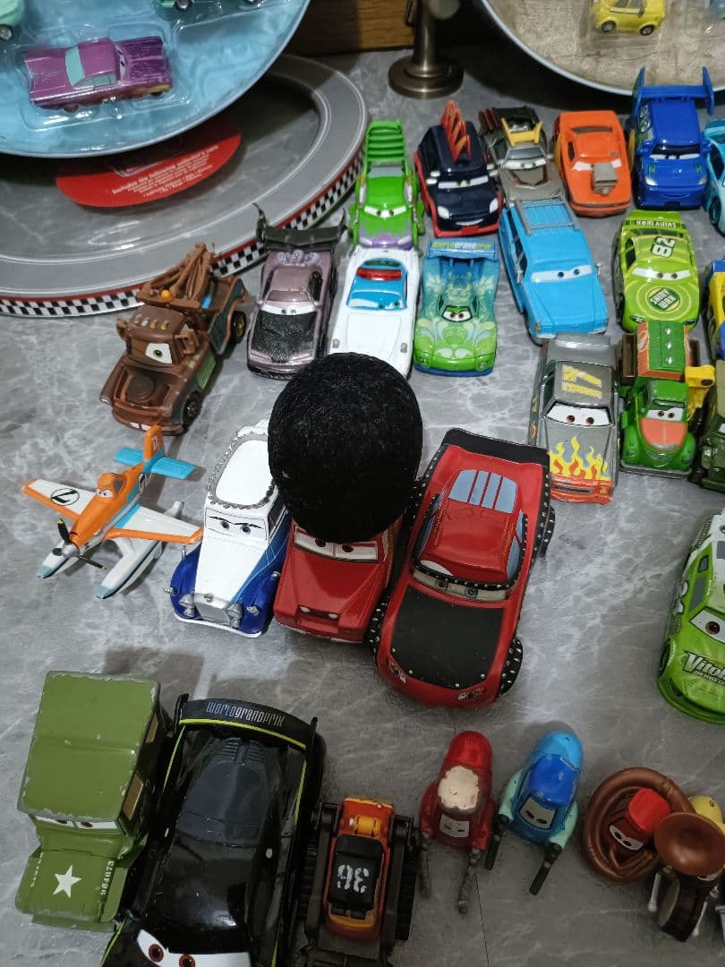 み*る様 カーズ　ミニカー　 ピストンカップセット　トミカ　マテル　カスタムタイ