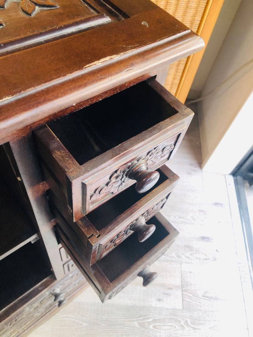 アンティーク　キャビネット