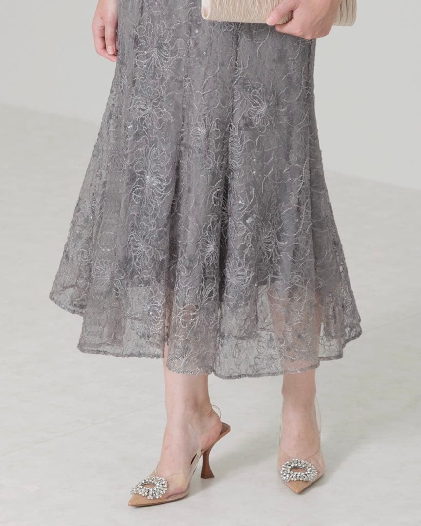 【LEJA】スパンコール花柄刺繍ソフトパフスリーブマーメイドラインドレス