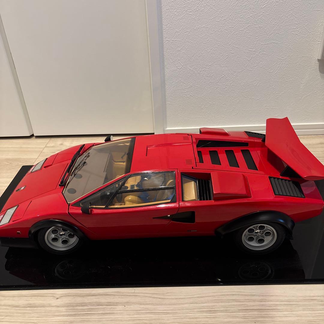 ランボルギーニ・カウンタック 1/8 ミニカー