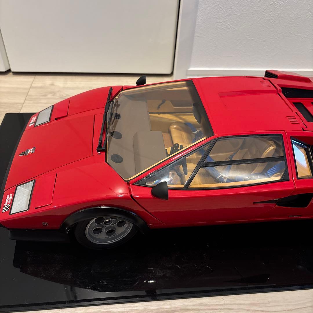 ランボルギーニ・カウンタック 1/8 ミニカー