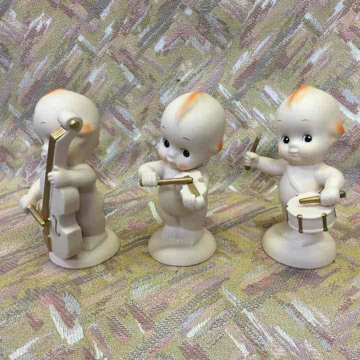 キューピーちゃんの陶器 の置物