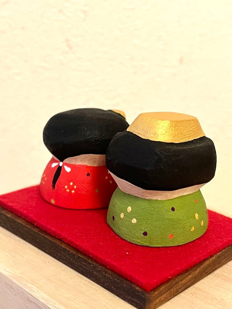 キタカゼパンチ　ひな人形　おひなさま　木彫り