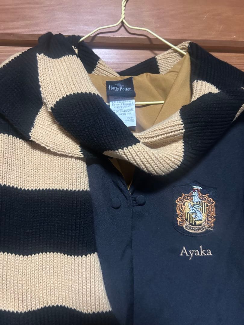 ハリー・ポッター ハッフルパフ ローブ マフラーセット