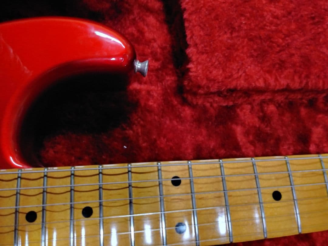 Fender japan　フェンダージャパン　ストラトキャスター　スキャロップ