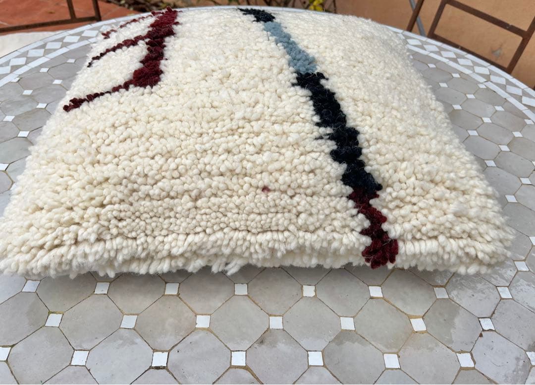 hitomi　モロッコ　アジラル　クッション　プフ　2点