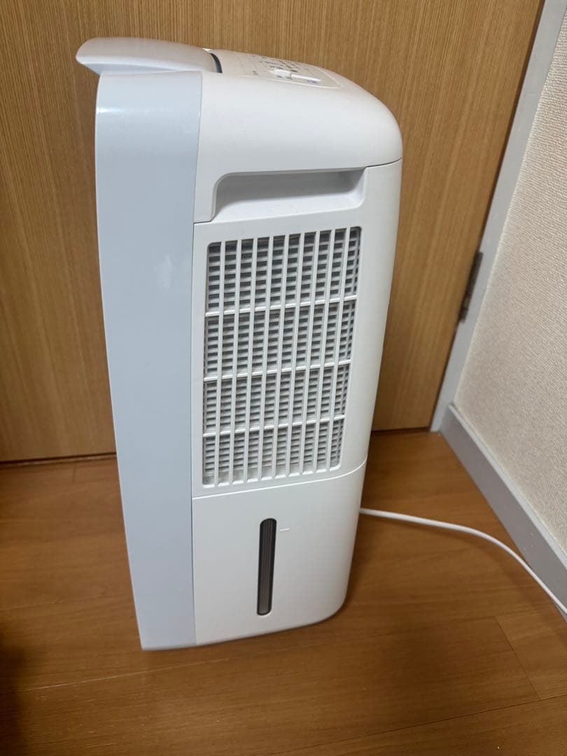 SHARP シャープ　衣類除湿乾燥機　CM-L100 除湿機　2021年製