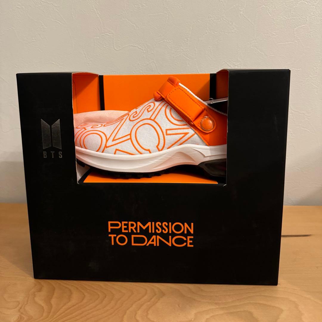 BTS Spring Sandal 240 オレンジWALKDONI 限定モデル