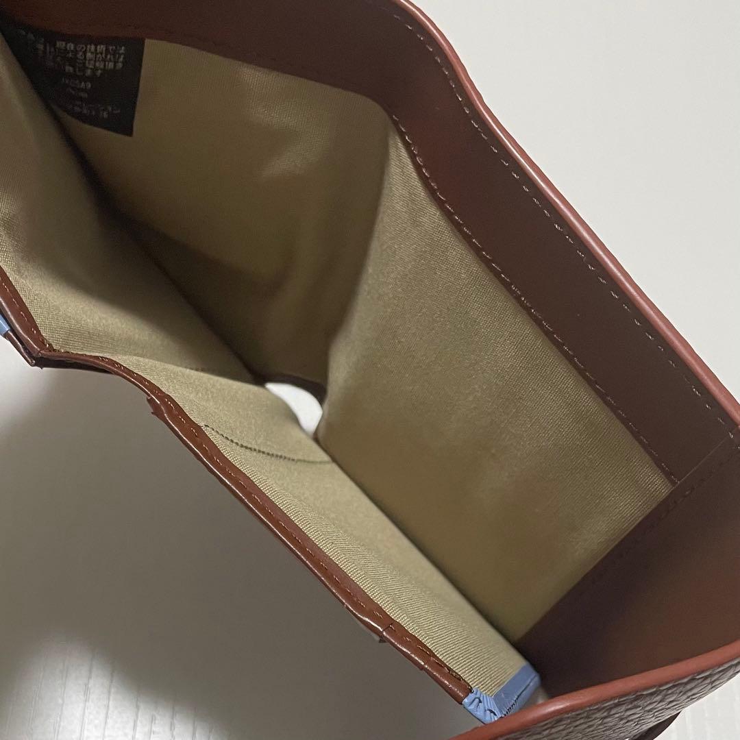 Paul Smith　ベルトストラップ 2つ折り財布　ブラウン　箱付き