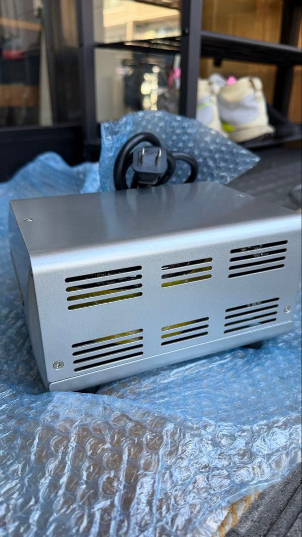 カシムラ製TI-37ステップアップ/ダウントランスフォーマー 2000VA