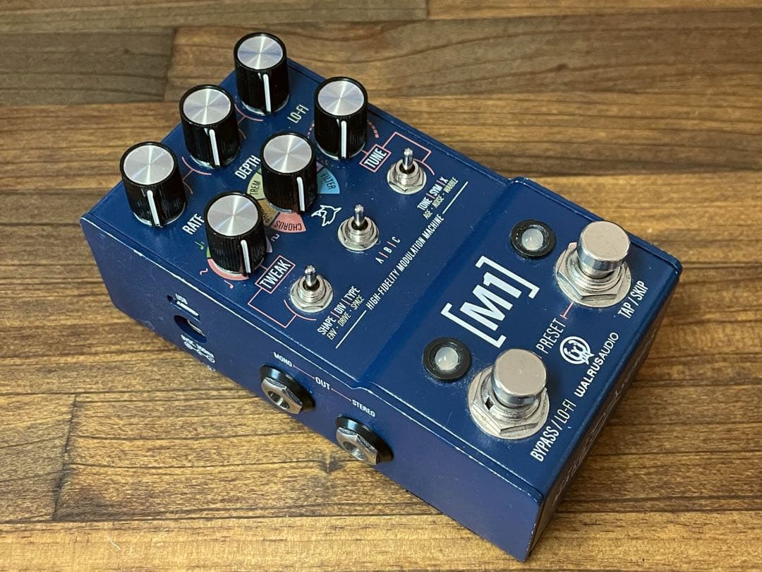 Walrus Audio M1 空間系マルチエフェクター トレモロ コーラス