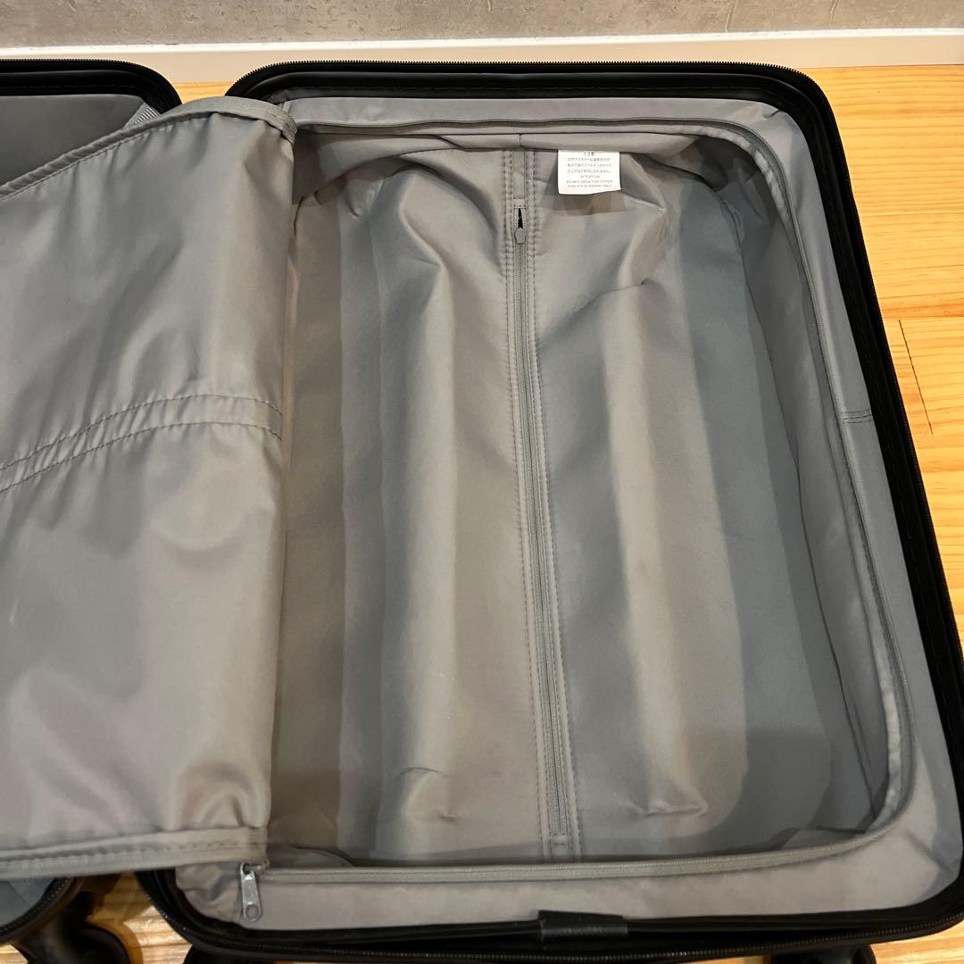 無印良品　キャリーバーの高さを自由に調節できるハードキャリー　黒　33L 鍵付き