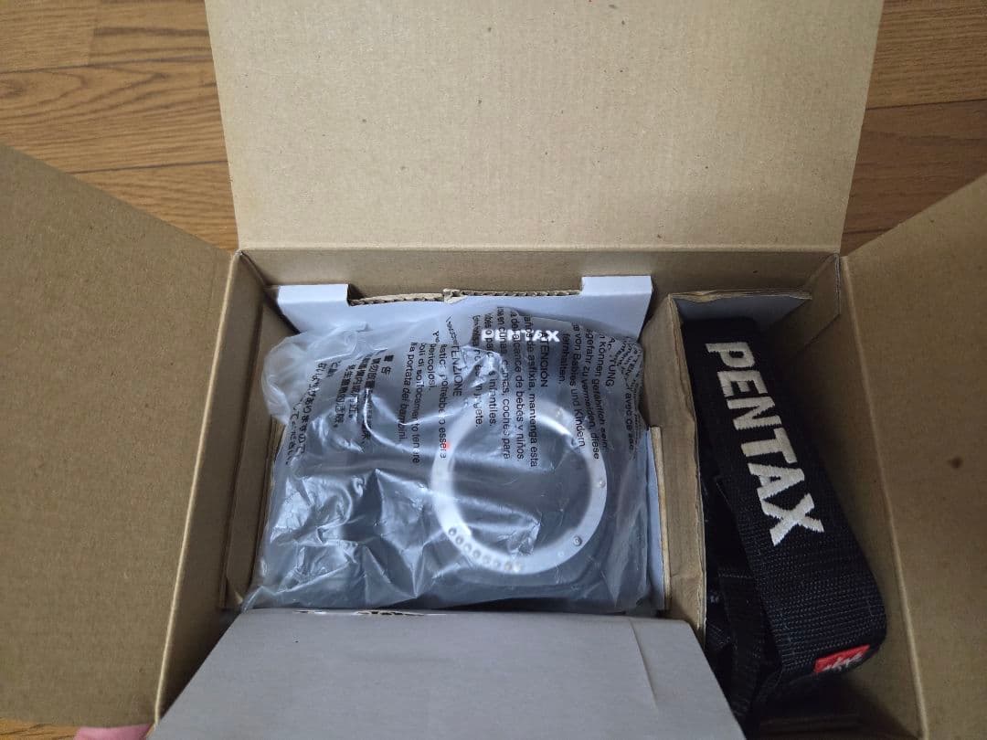 PENTAX istDs デジタル一眼レフカメラ 本体とレンズ付き