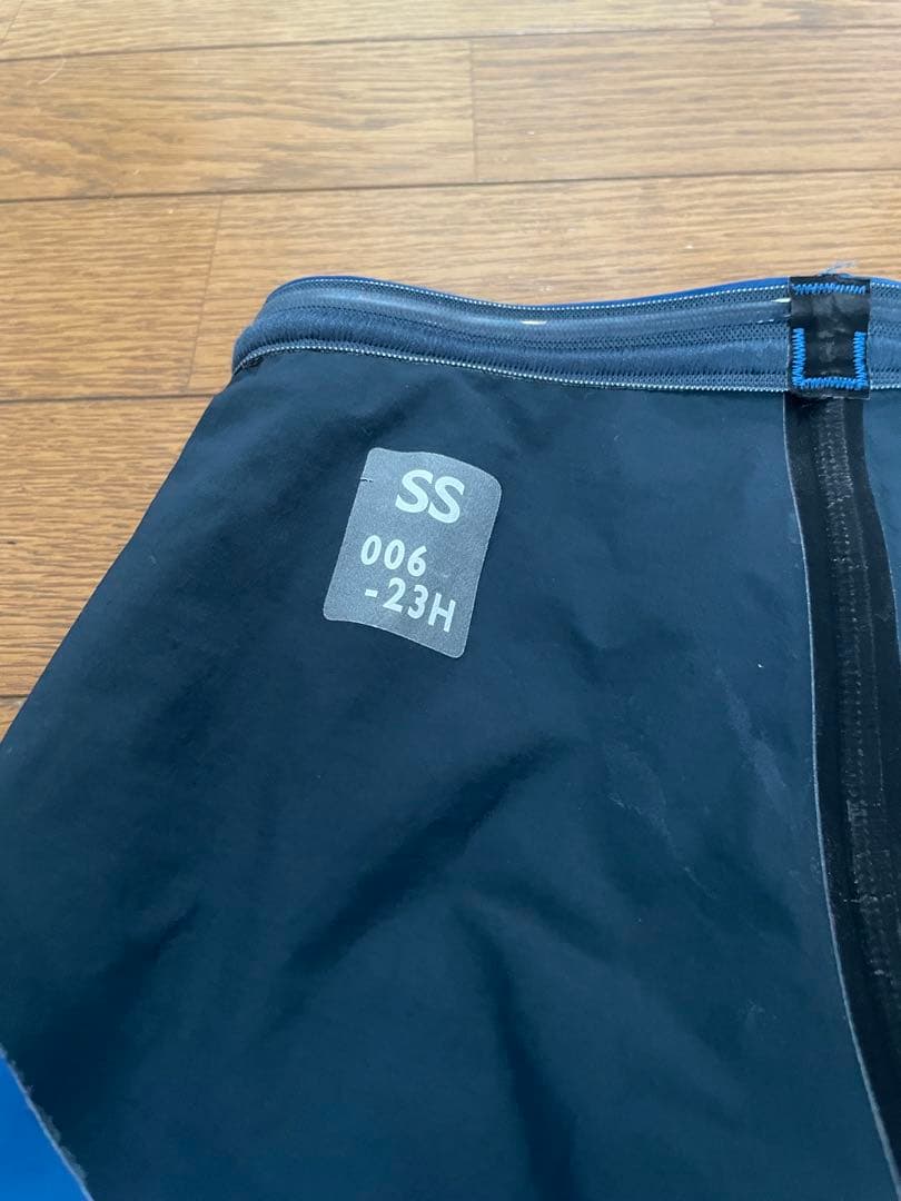 アクアフォースストームMF SSサイズ　競泳水着