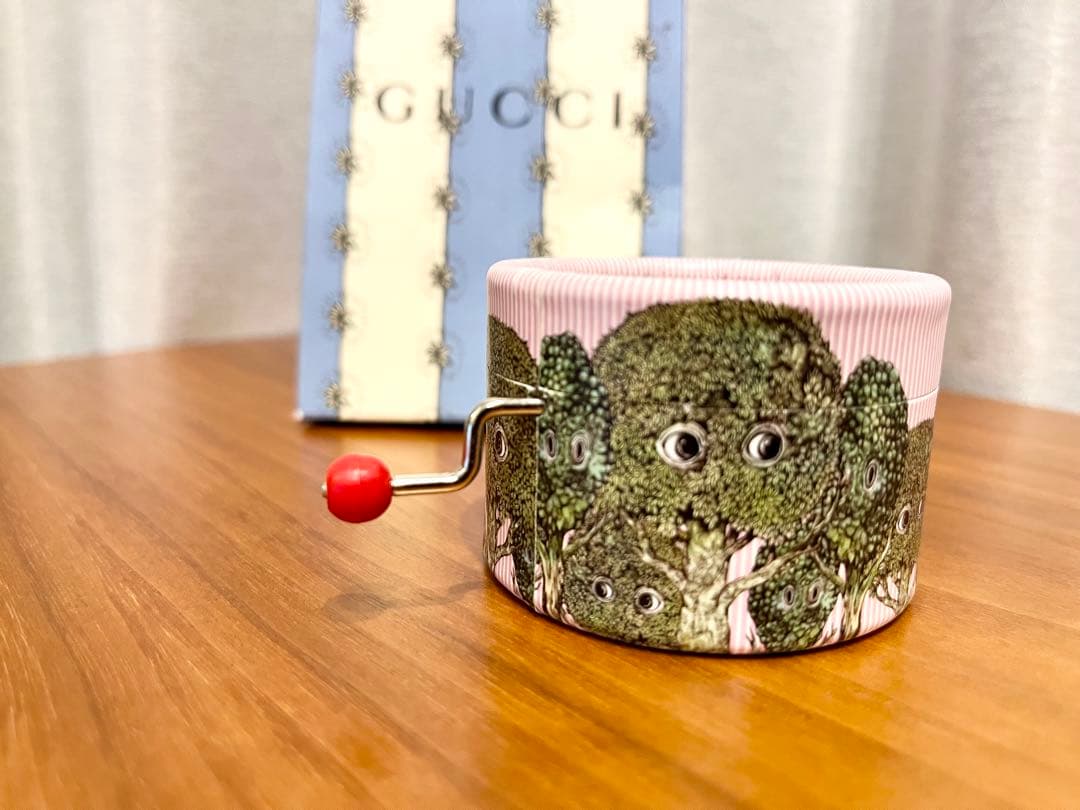 ヒグチユウコ　GUCCI オルゴール　アメリのテーマ　③