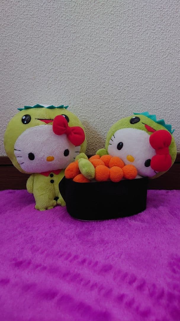 限定ハローキティ 寿司デザインぬいぐるみ