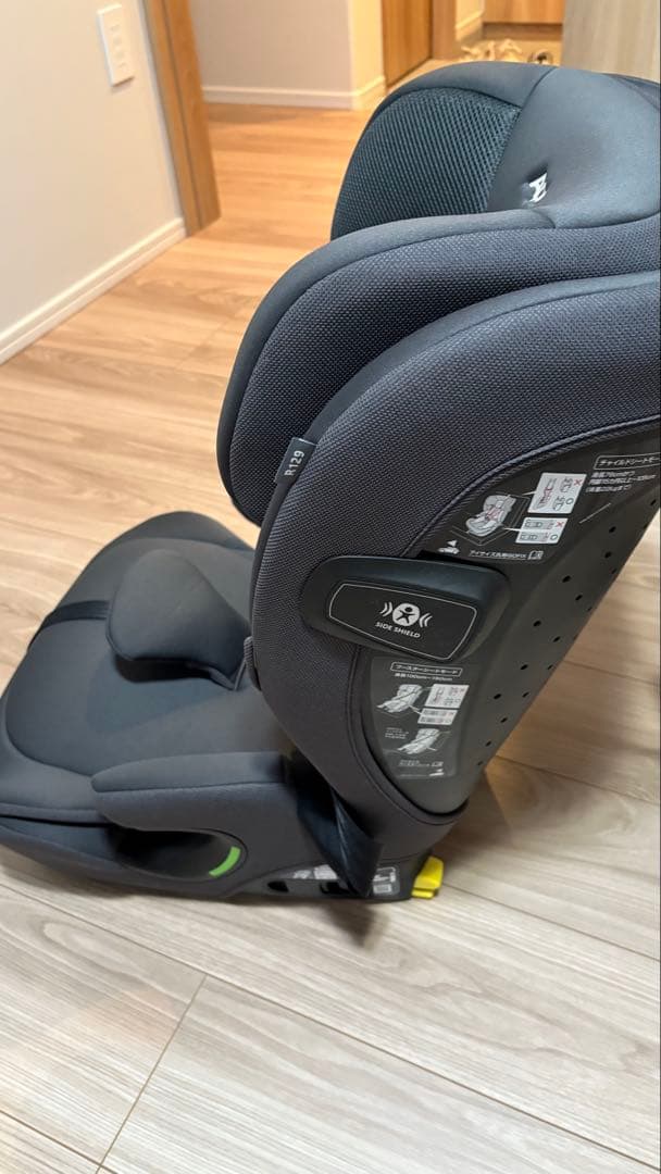 omochi shop(Aprica チャイルドシート リライド グレー)