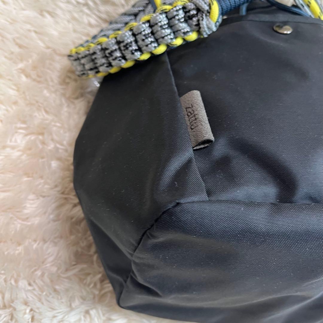 【極美品】ザッツ　zattu LUGUN ショルダーバッグ　巾着　ミニ　カラビナ