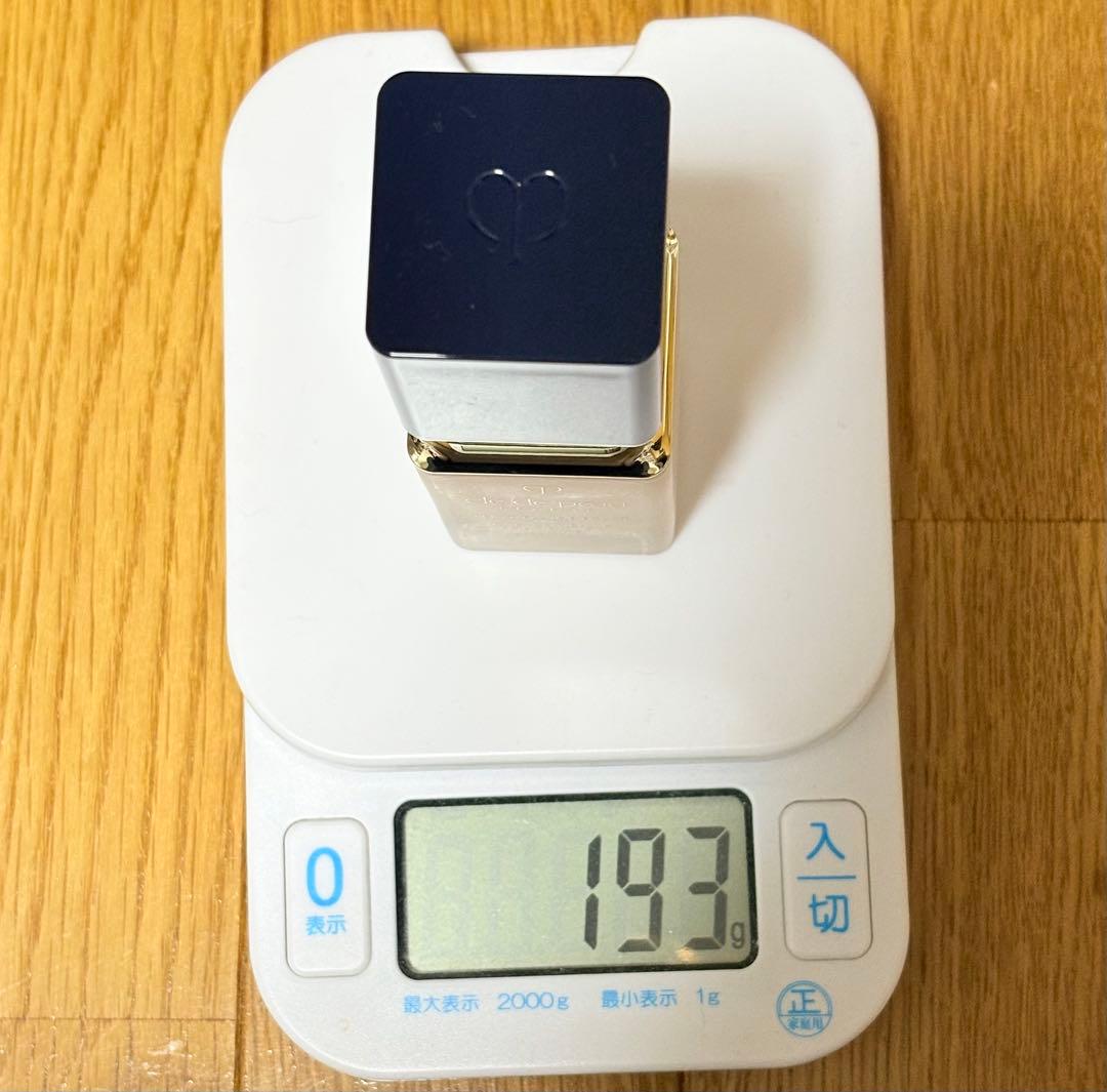 クレ・ド・ポー ボーテ　タンフリュイドエクラ マット ピンクオークル10