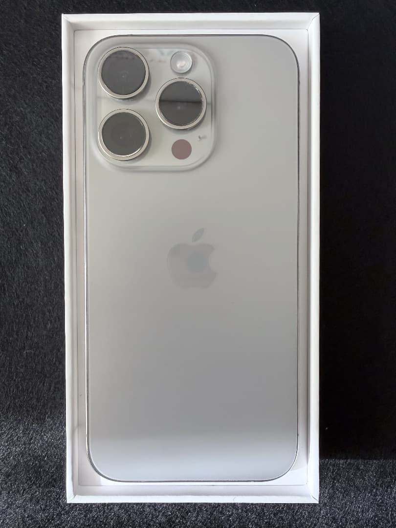 iPhone 15 Pro 256GB ナチュラルチタニウム SIMフリー89%