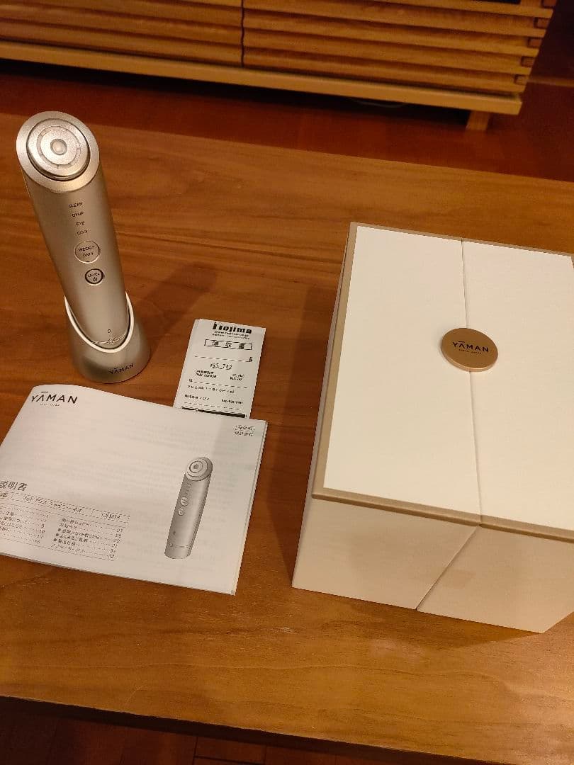フォトプラスシャイニーネオ　YAMAN 美顔器 シルバー