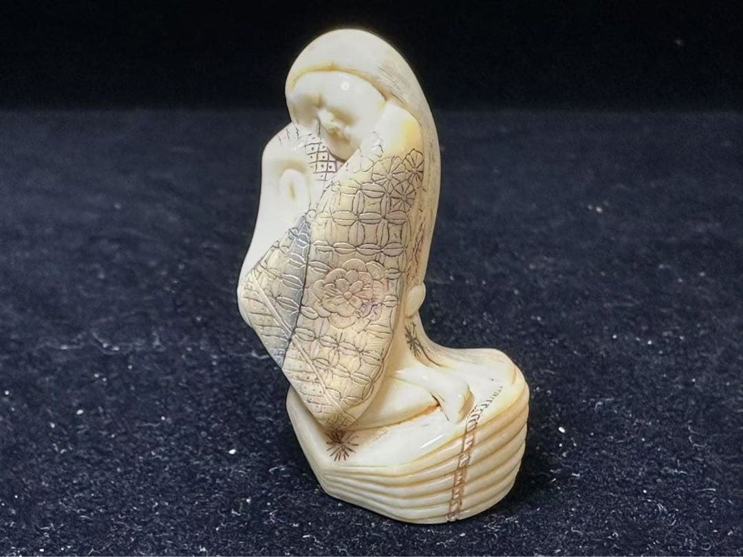 極上　根付　抹香鯨　マッコウクジラ　アンティーク　天然素材　骨董　コレクションか