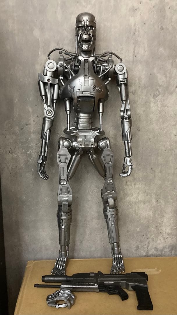 ターミネーター2 エンドスケルトン 18インチ　ネカ
