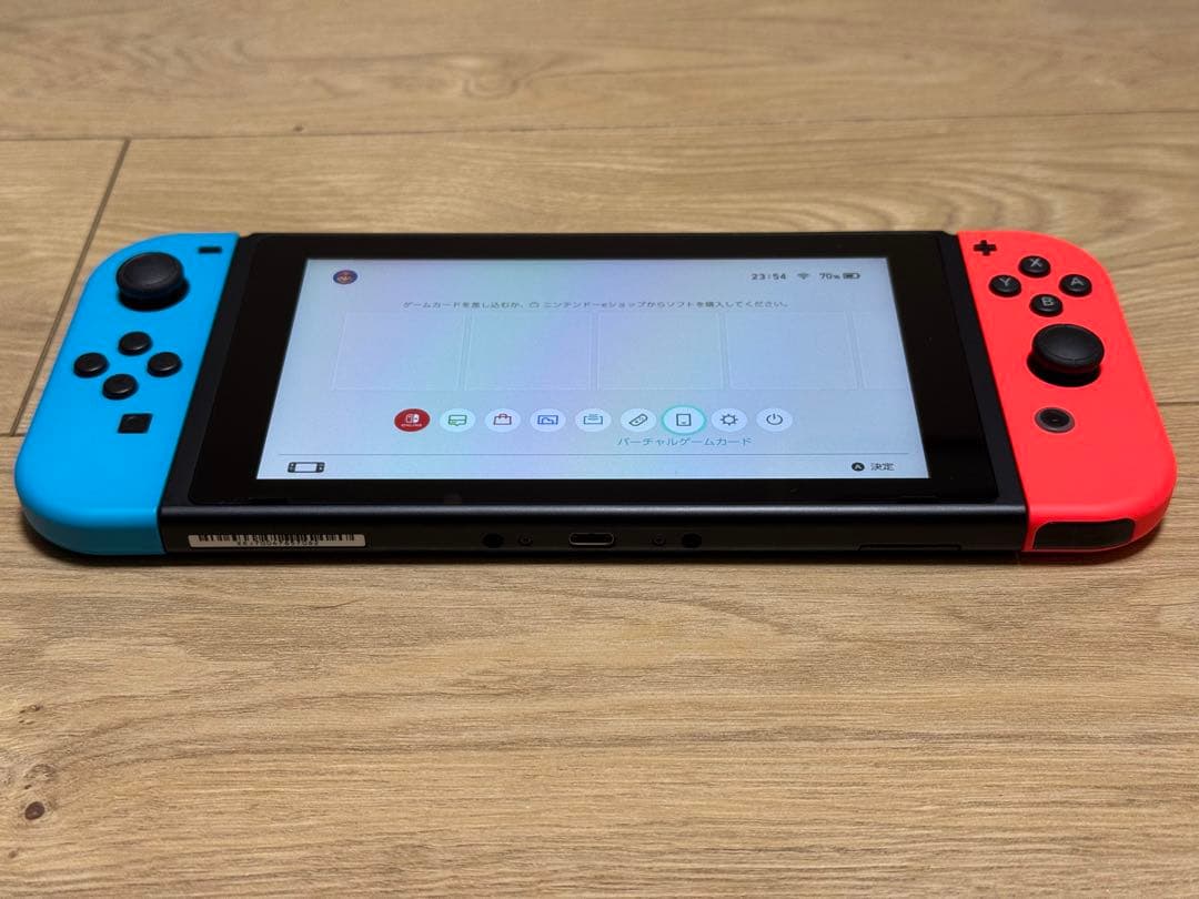 スイッチ本体＋マイクロSDカード128GB＋純正キャリングケース