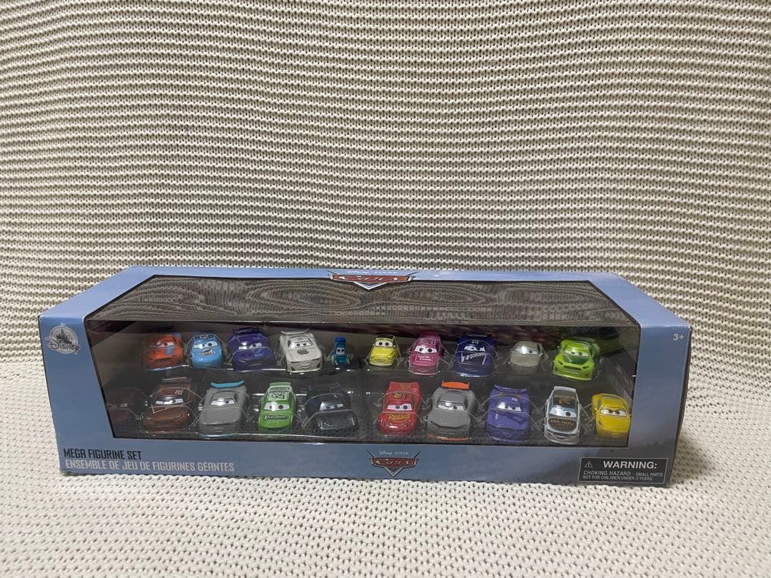 未開封　カーズ　メガフィギュアセット