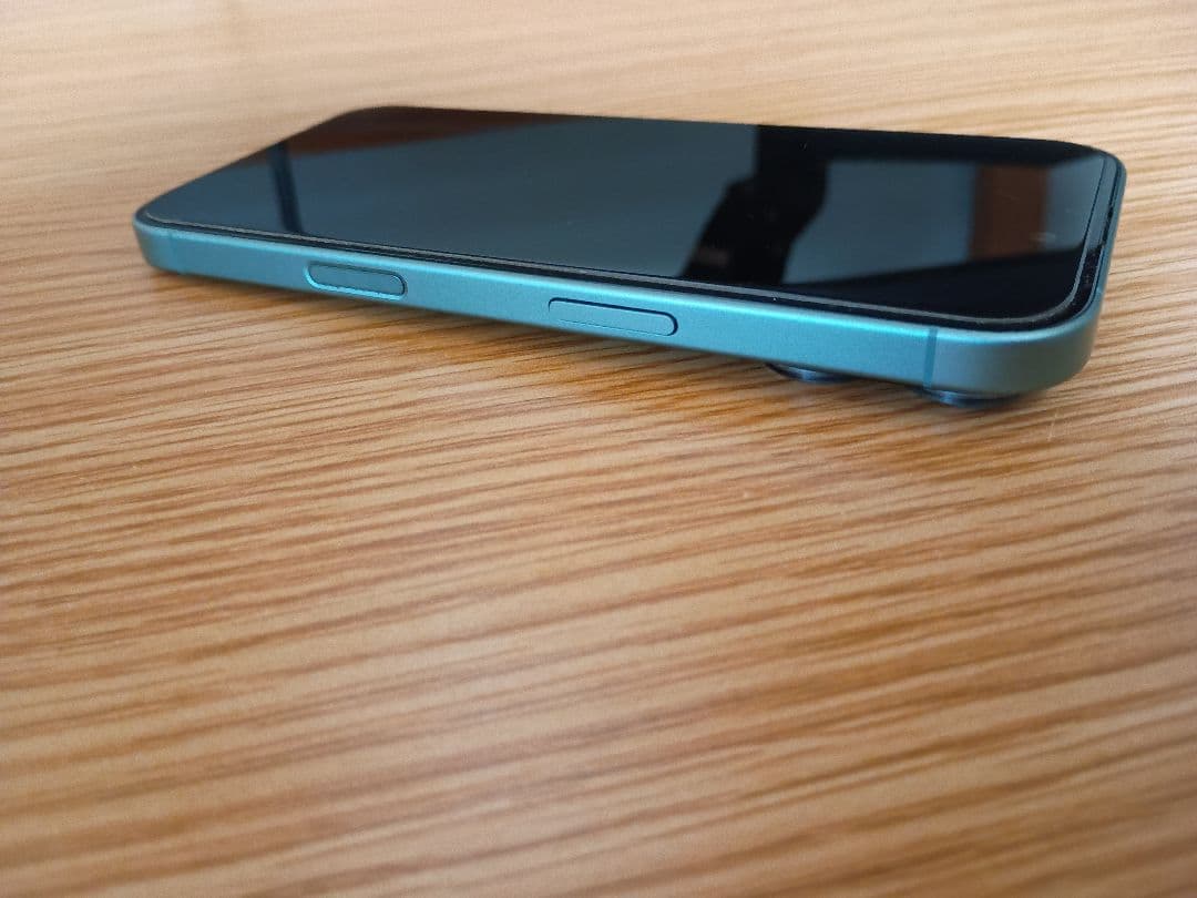 にし様　購入決定済　iPhone16　128GB　ティール