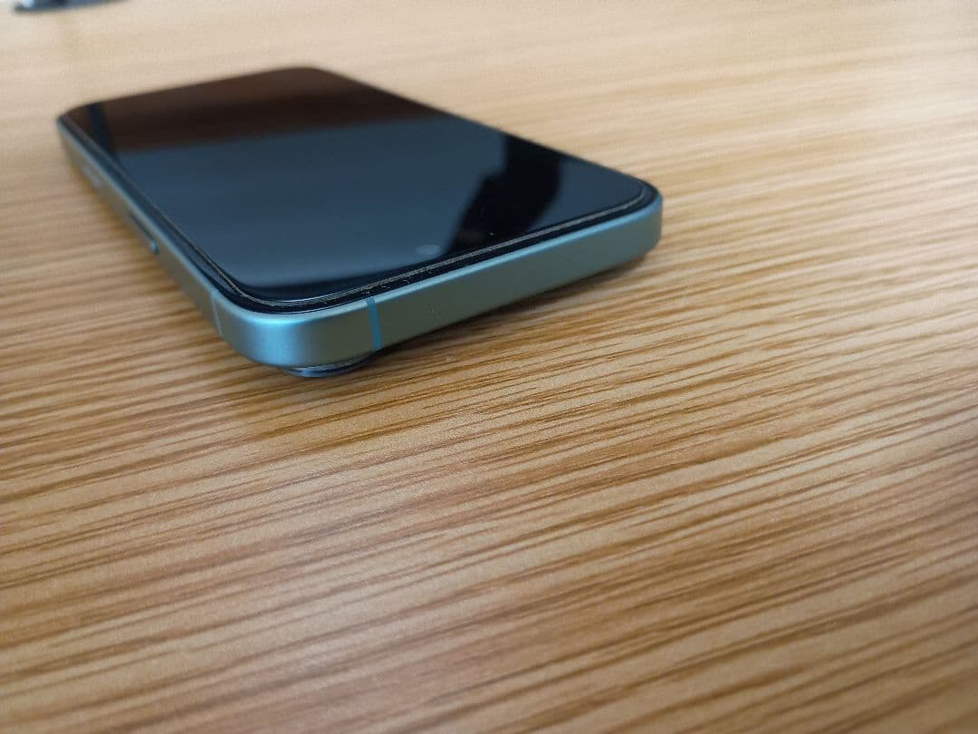 にし様　購入決定済　iPhone16　128GB　ティール