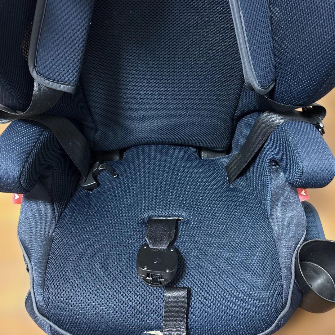 アップリカ　エアグルーヴ　ジュニアシート ネイビー