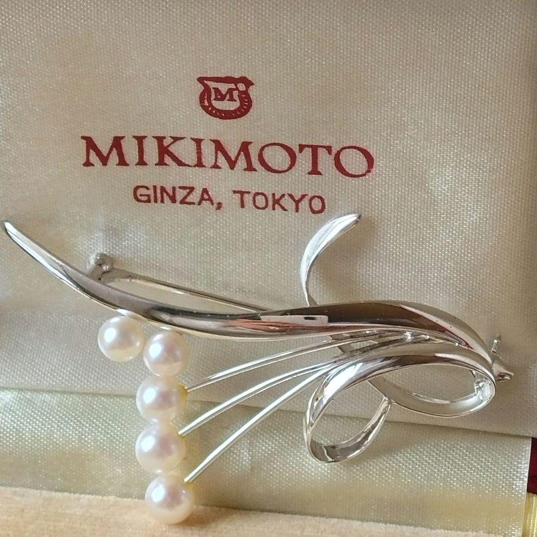 MIKIMOTO 5,2mmアコヤ本真珠5珠 シルバーブローチ SILVER