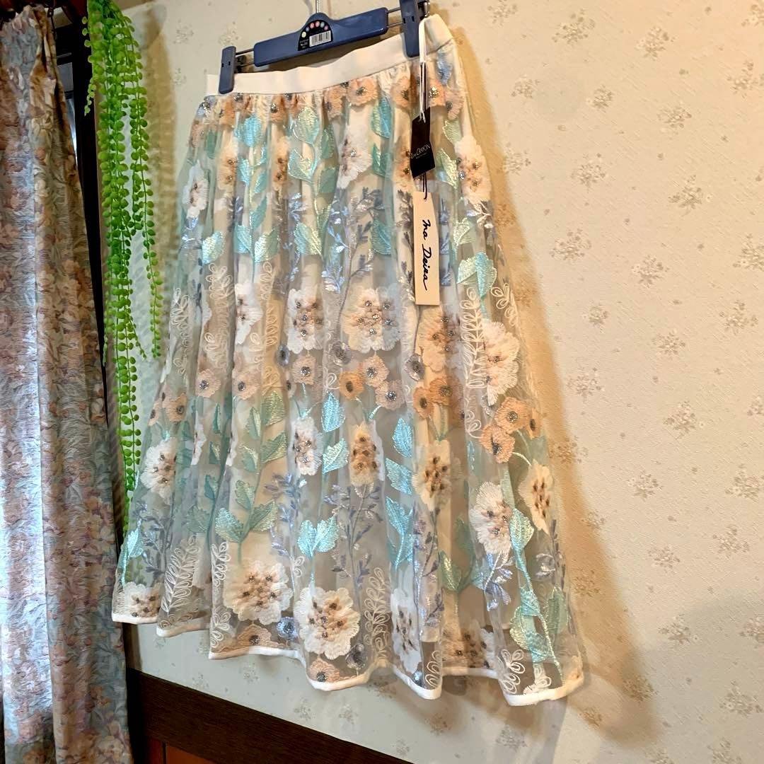 ☘春秋だね☘️ LADY'sフレアスカート♡Lois CRAYON♡新品