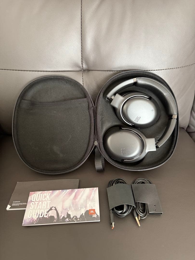 【美品】JBL ワイヤレスヘッドホン tour one m2