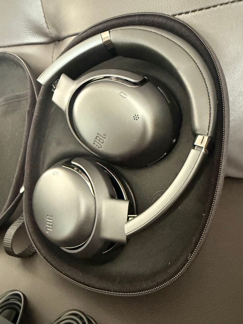 【美品】JBL ワイヤレスヘッドホン tour one m2