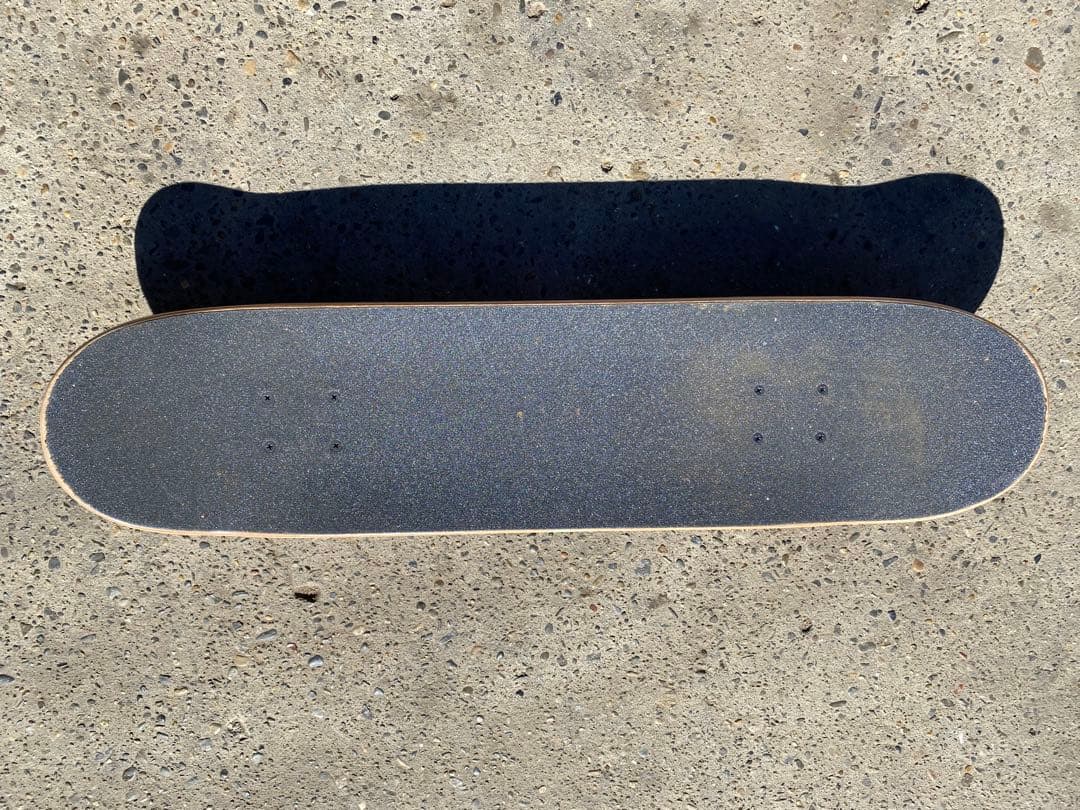 CALIFORNIA STREET スケボーコンプリート　ホルダー・工具付き