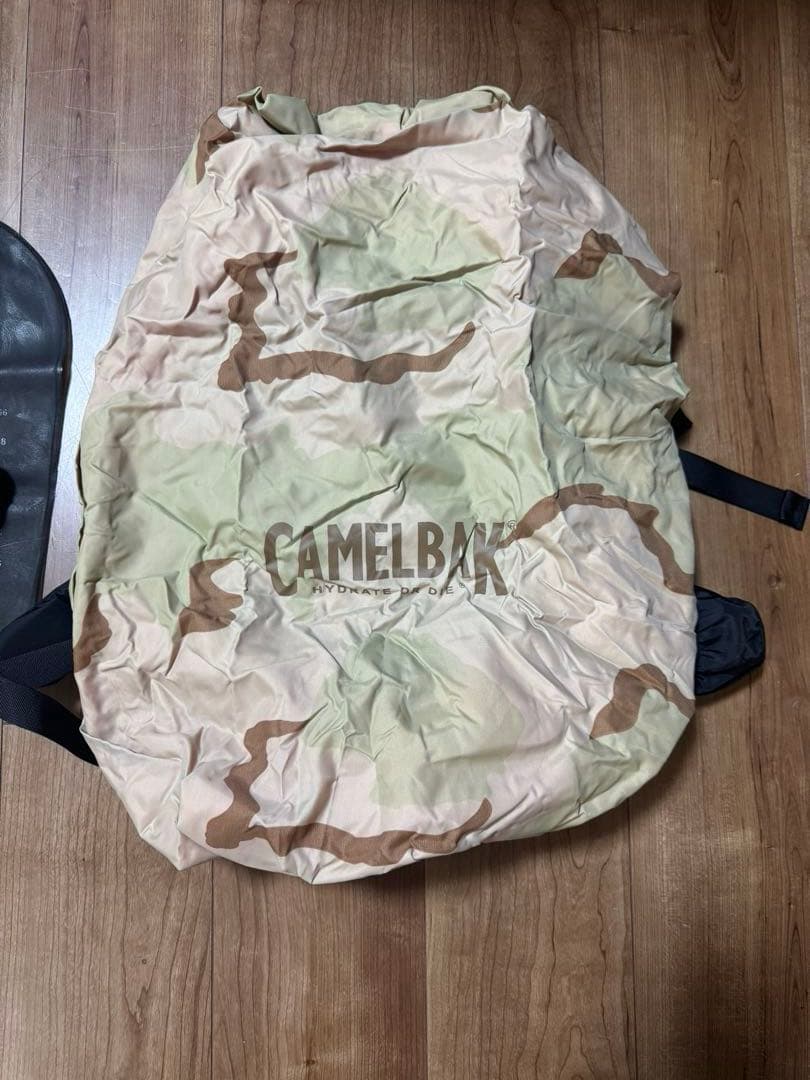 used 米軍放出品 CAMELBAK製 キャメルバック 黒 ハイドレーション